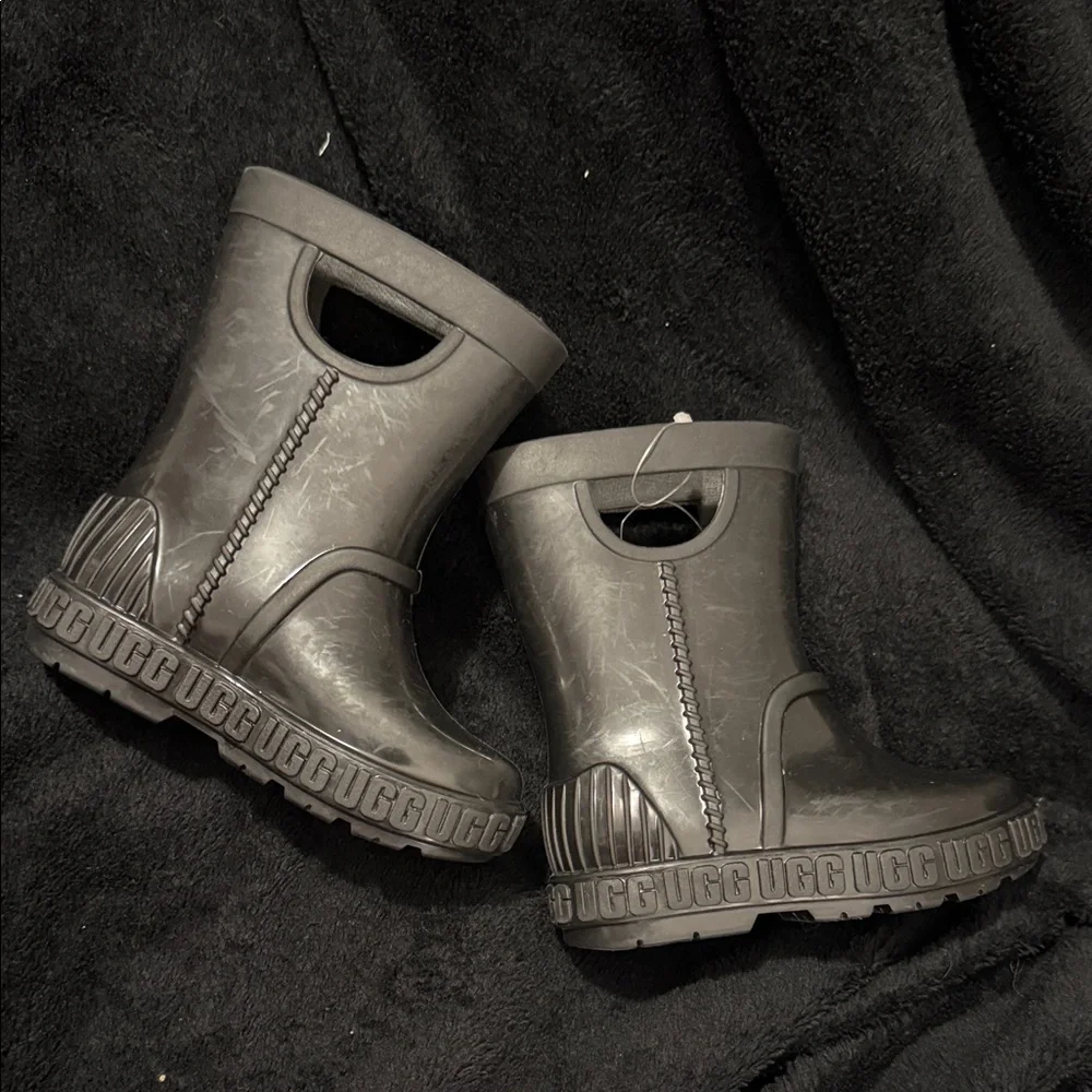 UGG Kids Black Rain Boots unisex-child K DrizlitaRain Boot